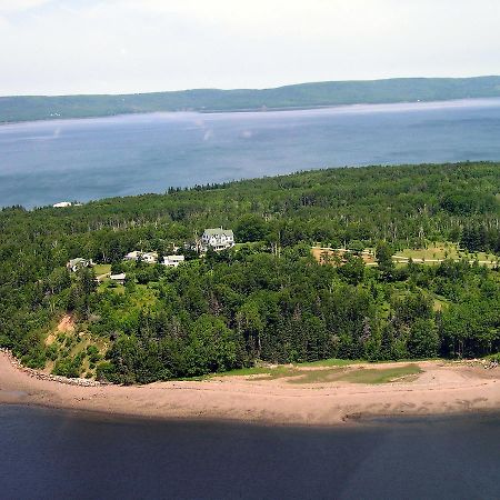 Still Point Lodge Deep Brook Bagian luar foto