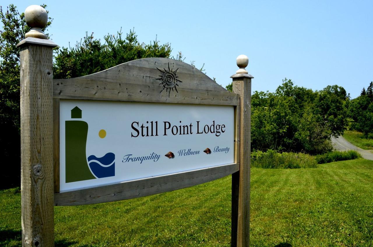 Still Point Lodge Deep Brook Bagian luar foto