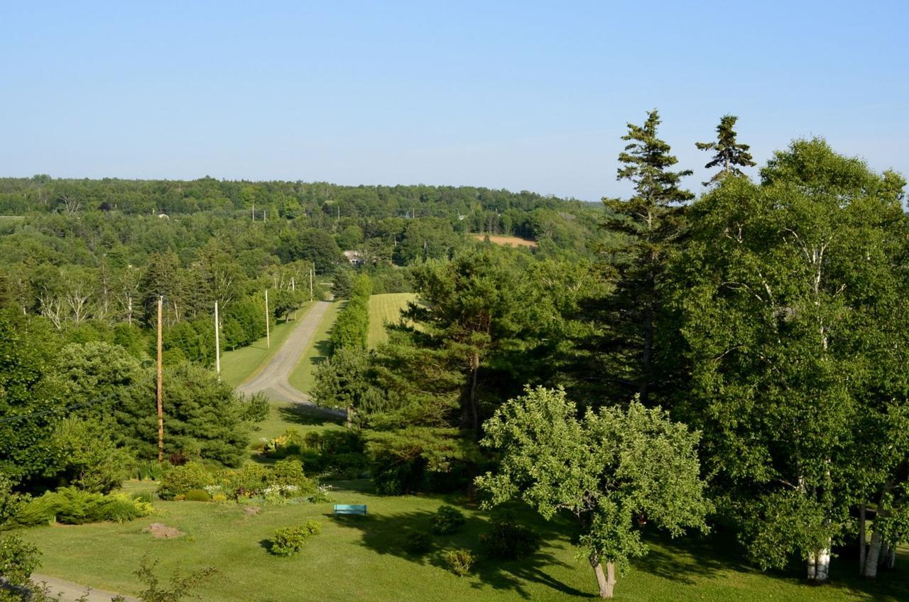 Still Point Lodge Deep Brook Bagian luar foto