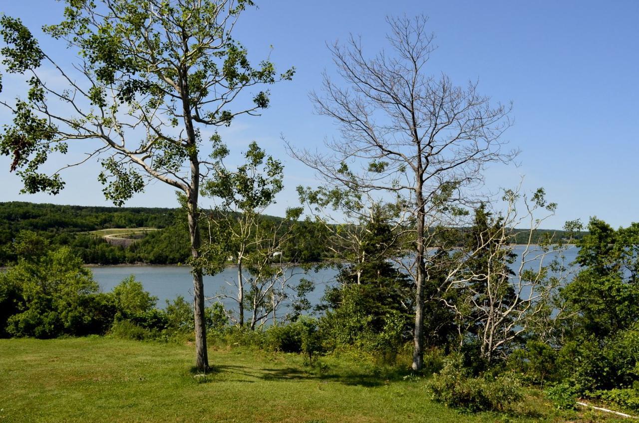 Still Point Lodge Deep Brook Bagian luar foto