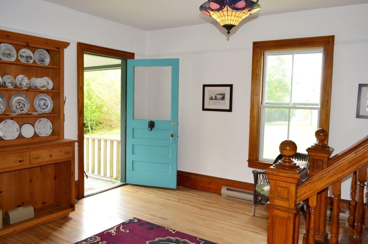 Still Point Lodge Deep Brook Bagian luar foto